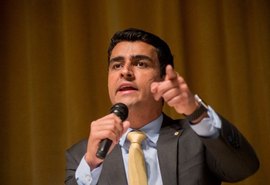 JHC vota contra a reforma da previdência