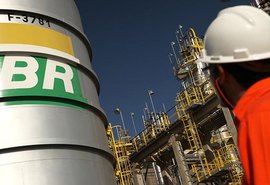 BNDES prepara oferta pública para parte de ações da Petrobras