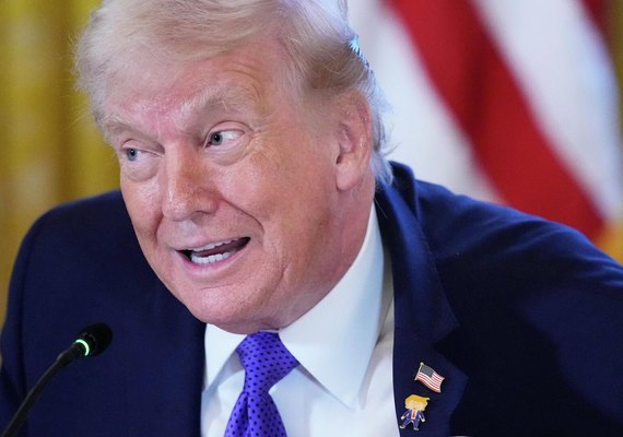 Trump critica gastos dos EUA com OTAN e chama defesa contra Rússia de 'ridícula'