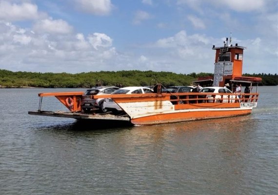 Governo lança edital para estudos sobre sistema de balsas entre Japaratinga e Porto de Pedras