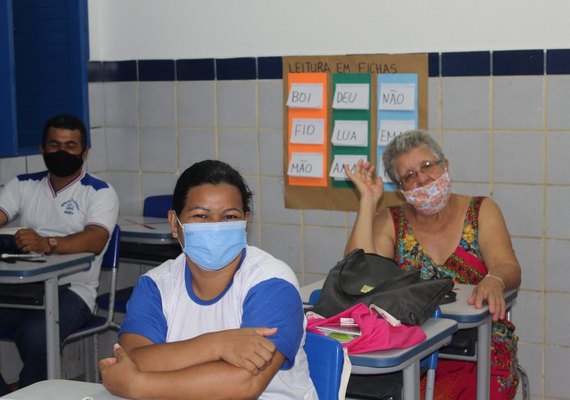 Matrículas para a Educação de Jovens, Adultos e Idosos já estão abertas
