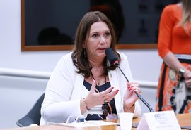 Bia Kicis é escolhida como nova presidente da CCJ