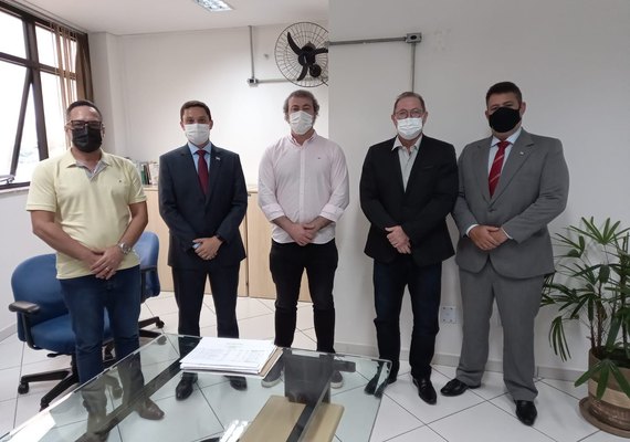 Secretaria Municipal de Economia discute desenvolvimento econômico com gestores de São Paulo