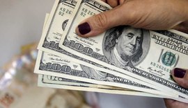 Após duas quedas, Dólar comercial opera em alta de 0,39%