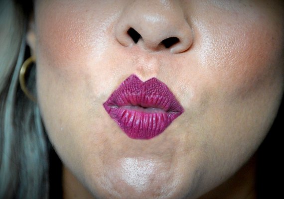 Beijo pode transmitir mais de 10 doenças, alerta pneumologista do HGE