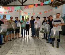 Seagri promove dia de campo e entrega de alevinos a agricultores familiares no Governo Trabalhando