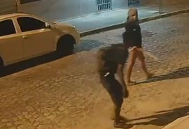 Polícia Civil divulga imagens de suspeitos de homicídio de morador de rua