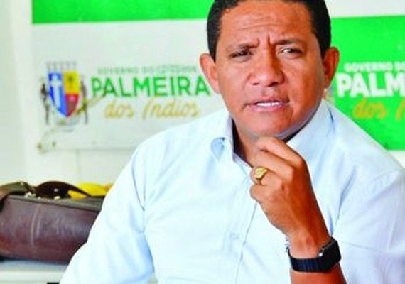 Devido a pandemia, prefeitura de Palmeira antecipa salário de servidores da Educação e programas da Assistência