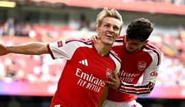 Arsenal atropela Manchester City e conquista Supercopa da Inglaterra