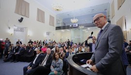 Secretário Enio Lins recebe a Comenda Jornalista Audálio Danta