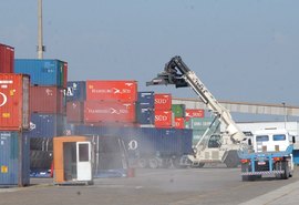 Exportações brasileiras aos EUA crescem após tarifaço de Trump