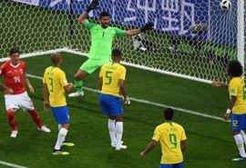 Fifa considera arbitragem de Brasil x Suíça correta, mas condena replay no telão