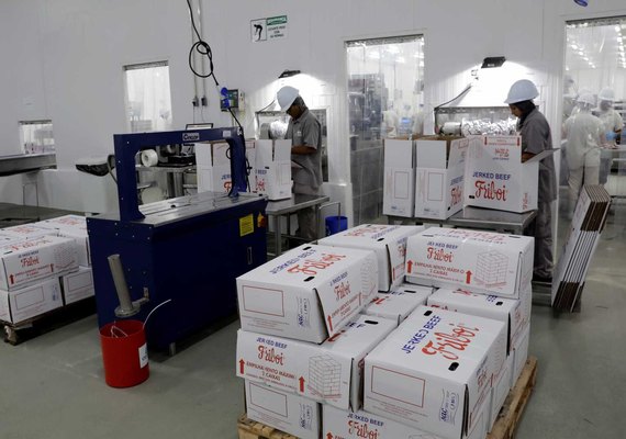 Greve fecha 167 fábricas de alimentos no País