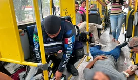 Passageiro passa mal em ônibus da linha 703 e é atendido pelo Samu em Maceió