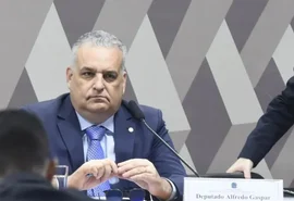 Alfredo Gaspar associa prisão de Deolane a Lula após operação; entenda