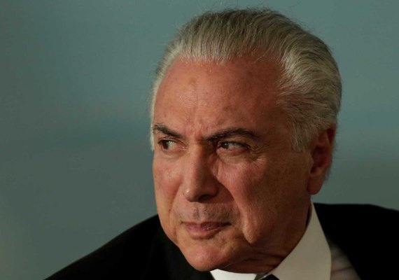 Impopular e isolado, Temer tem medo que próximo presidente revogue suas medidas