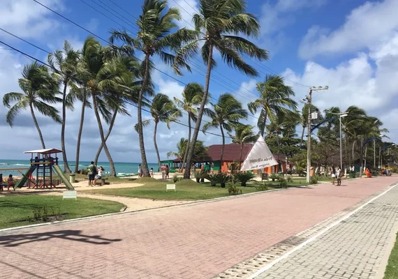 Empresário italiano é baleado na praia do Francês