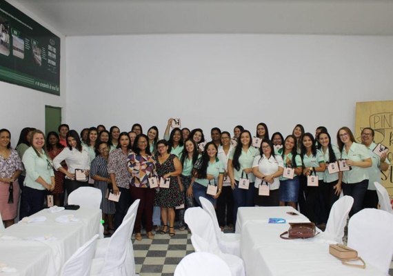 Pindorama comemora Dia da Mulher com jantar
