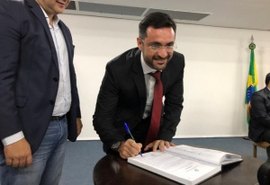 Novo secretário estadual de Assistência e Desenvolvimento Social toma posse