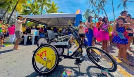 Bike Sem Barreiras leva inclusão e serviços de saúde à orla da Ponta Verde