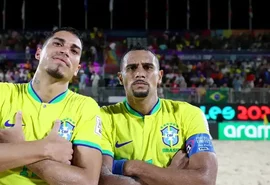 Brasil goleia Espanha e vai às semis da Copa do Mundo de Futebol de Areia