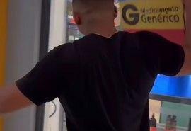 Influencer distribui Tadalafila em shopping de Maceió e Conselho de Farmácia alerta população