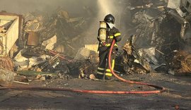 Incêndio atinge centro de reciclagem em Arapiraca