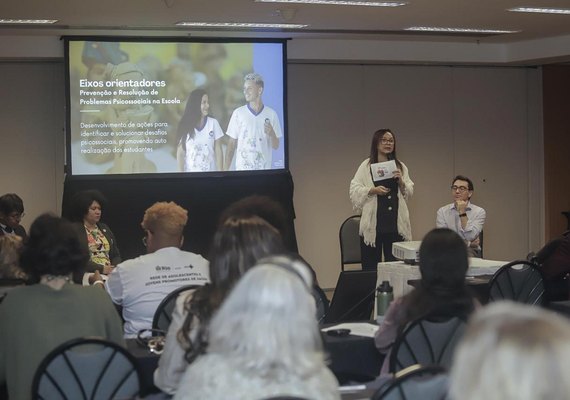 Seduc apresenta programa “Coração de Estudante” em congresso internacional inédito no Brasil