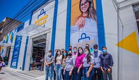 Prefeito Luciano Barbosa entrega Shopping Popular de Arapiraca após revitalização