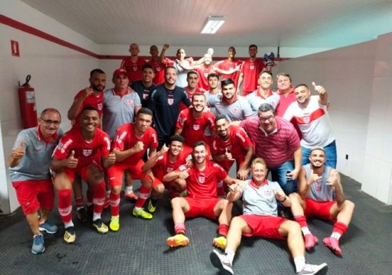 CRB vence o Confiança e chega à última rodada podendo se classificar no Nordestão