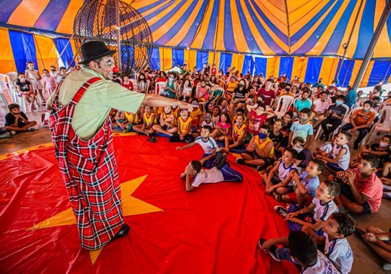 Arapiraca comemora o dia do palhaço com espetáculo gratuito na Escola de Circo
