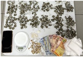Adolescente é apreendido com drogas e balança de precisão em Piranhas