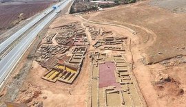 Cientistas descobrem sepultamento com chifres de veado em antigo povoado na Espanha