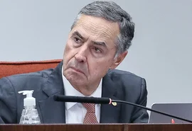 Ministro Luis Roberto Barroso anuncia aposentadoria do STF