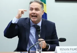 Renan Filho provoca direita e cita debate de 1989: “Caiado não aprendeu nada”