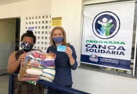 Programa Canoa Solidária beneficia famílias com a entrega de cestas mensalmente