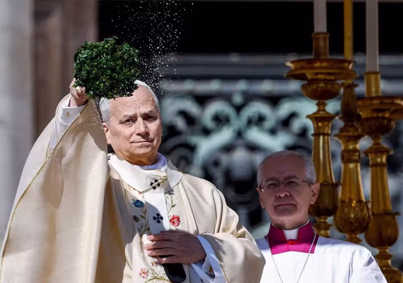 Papa Leão XIV celebra Páscoa e pede paz a líderes mundiais