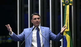Emendas de Flávio Bolsonaro pagaram ONG e empresas suspeitas de cartel