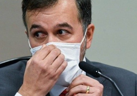 Depoimento de auditor leva senadores da CPI a defender enquadramento de Bolsonaro