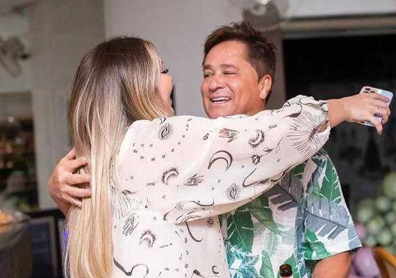 Vídeo: Virginia leva invertida do sogro, Leonardo, ao gravar story: 'Cala a boca!'