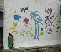 'Tesouro perdido' Artista encontra painel de 1969 durante reforma de escola em Maceió