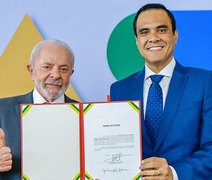 Novo ministro do Turismo toma posse e defende acesso da população ao setor