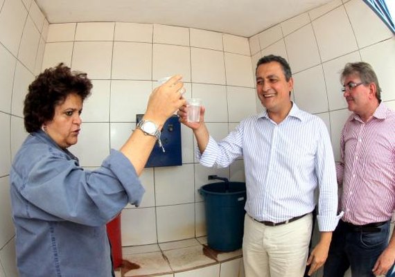Quarenta mil pessoas terão acesso à água potável na Bahia em 2015
