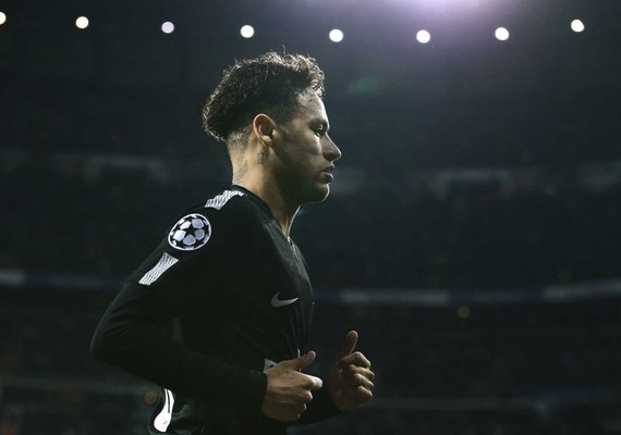Técnico revela insistência de Neymar para jogar em decisão pelo PSG