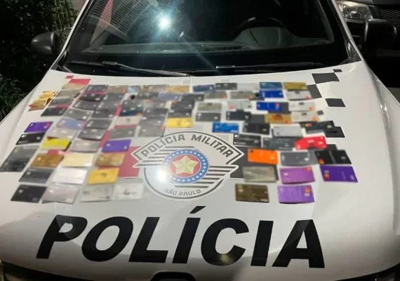 Adolescente é detido com 80 cartões bancários furtados no Lollapalooza
