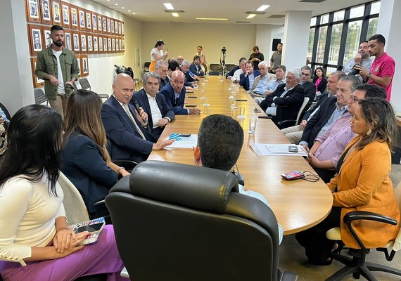 Sindaçúcar-AL recebe apoio do governador Paulo Dantas para demandas do setor