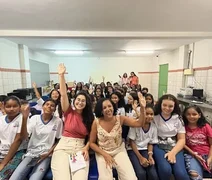 Março Lilás: Teca Nelma e Casa Rosa visitam escolas com palestras sobre o combate ao HPV