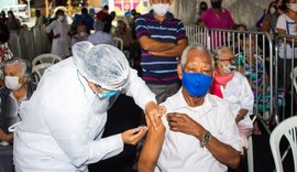 Após vacina, mortalidade de alagoanos com mais de 85 anos caiu 16% para 2%
