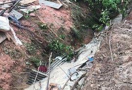Corpo de bebê levado por enxurrada é encontrado soterrado em Chã da Jaqueira