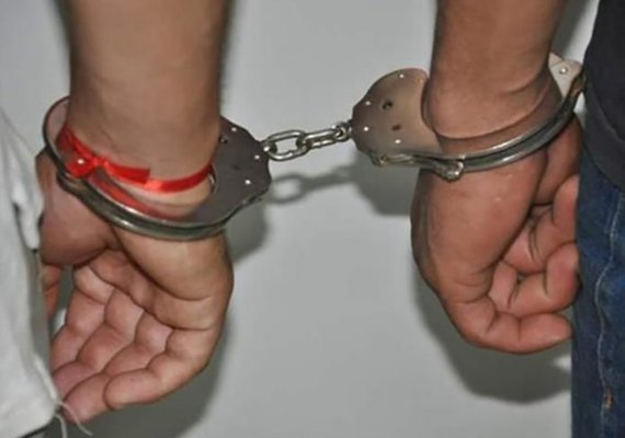 Ex-jogador do CRB é preso por uso de documento falso em Maceió